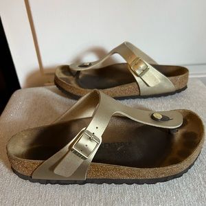 Birkenstock Gizeh Gold Sandal, Size 8